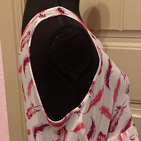 Kina White Tank Top with Feathers - Picture 2 of 5